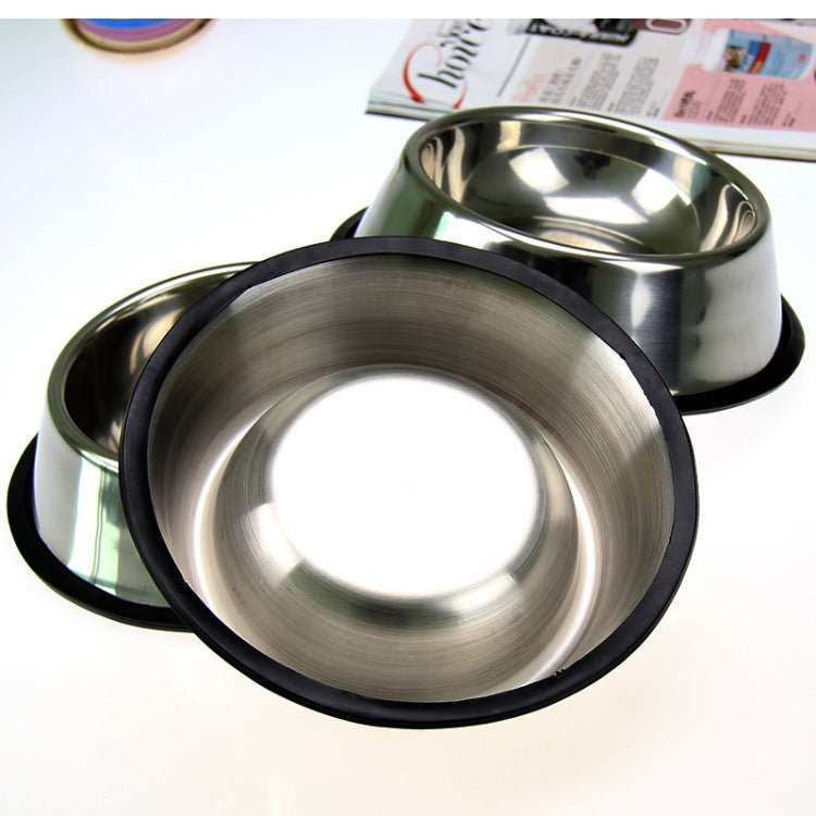 Non-slip stainless steel pet bowl with rubber base for dogs and cats, multiple size options, food-safe and dishwasher safe