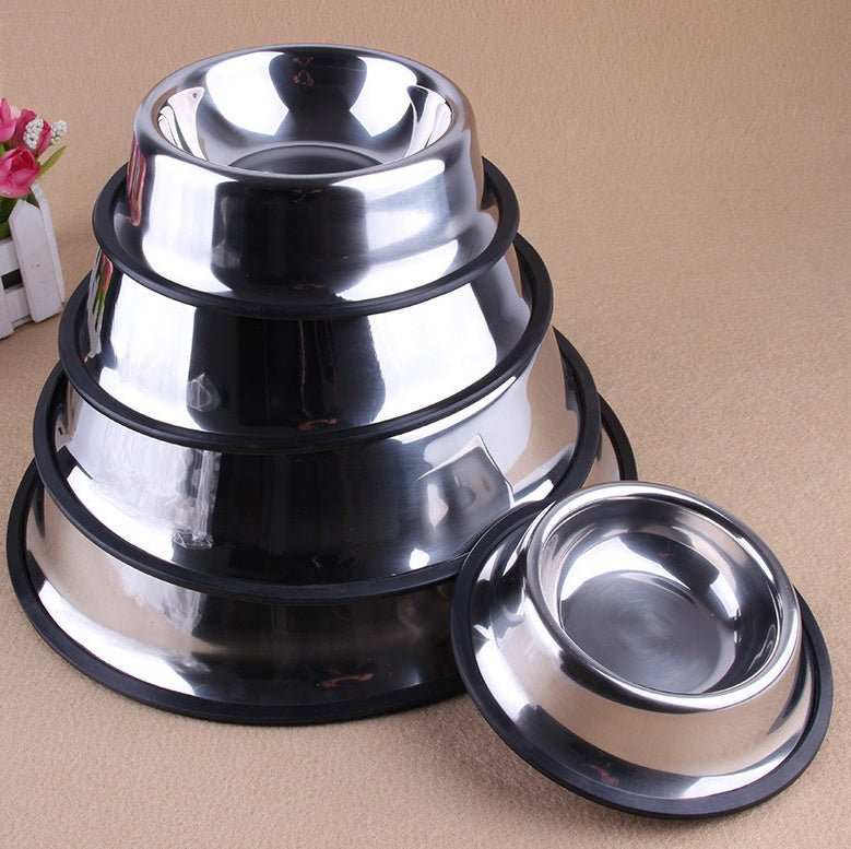 Non-slip stainless steel pet bowl with rubber base for dogs and cats, available in multiple sizes