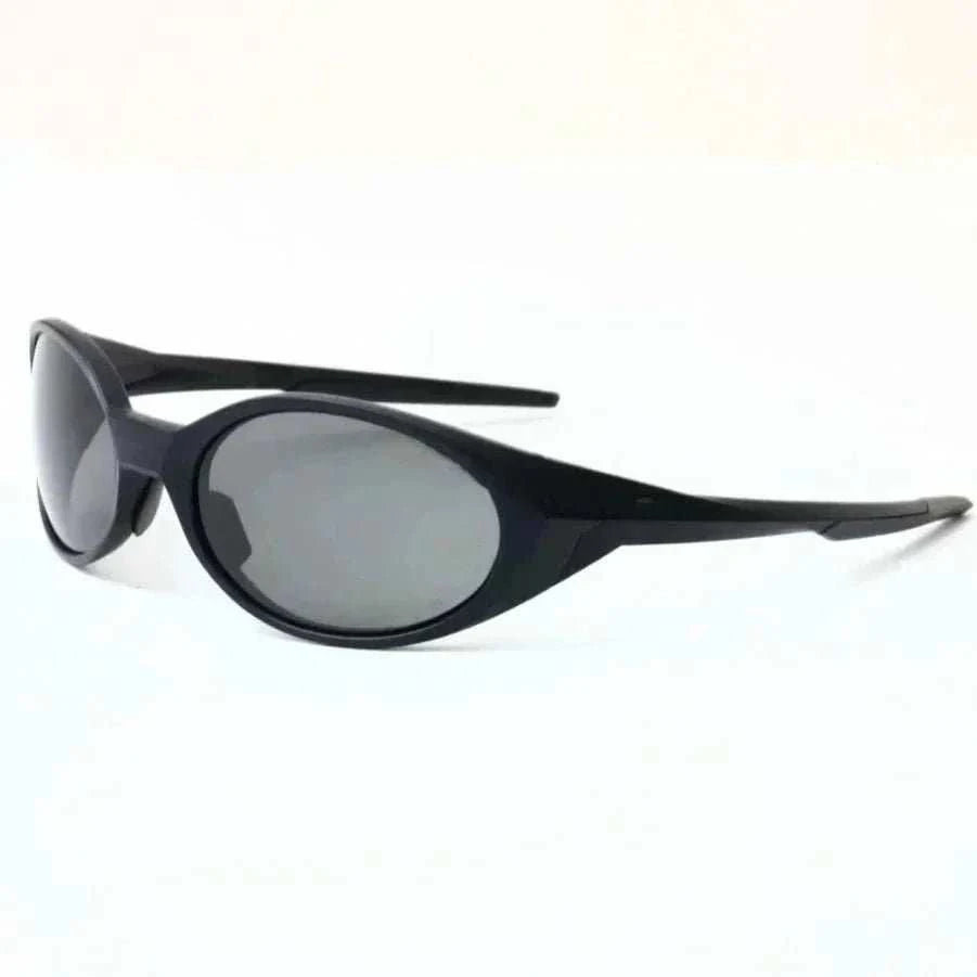 Oval outdoor sports sunglasses with lightweight TR-90 frame and UV protection for unisex cycling and active wear