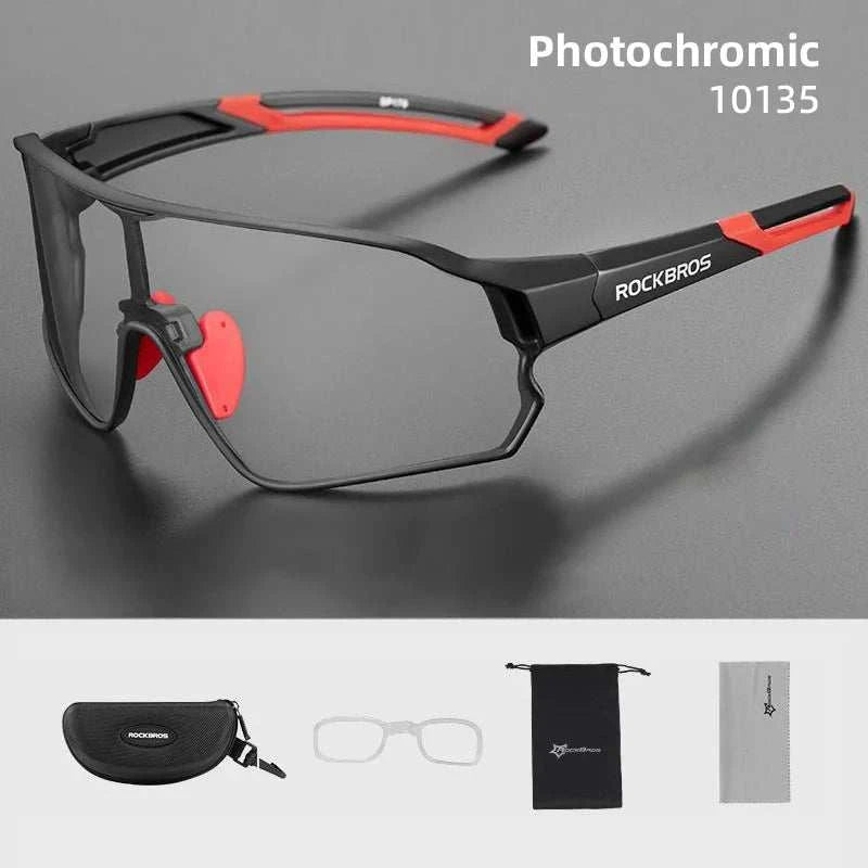 Photochromic cycling glasses with UV400 protection and adaptive TAC lenses for outdoor sports