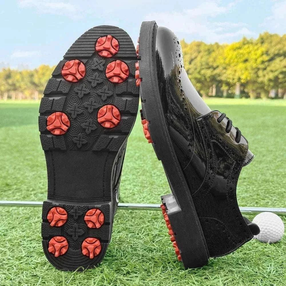 Men's classic golf shoes with low-cut PU upper and rubber outsole for comfortable, stylish play